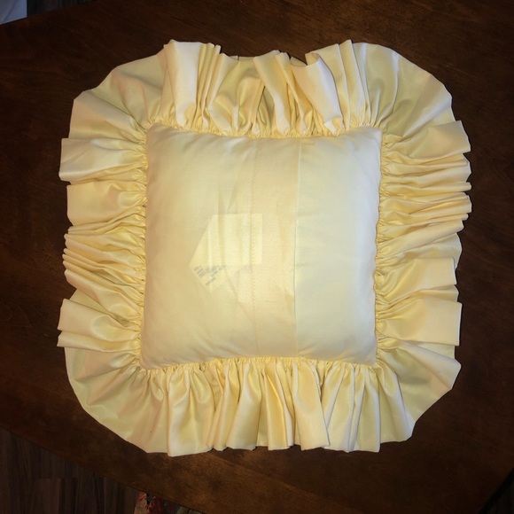 Vintage Yellow Ruffled Pillow - Picture 2 of 3